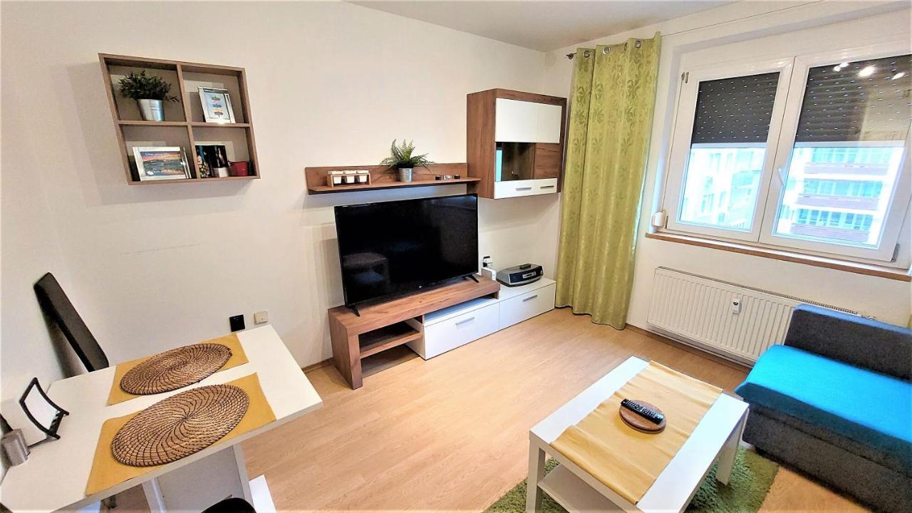 "Like A Home" Apartment Bratislava Exterior foto